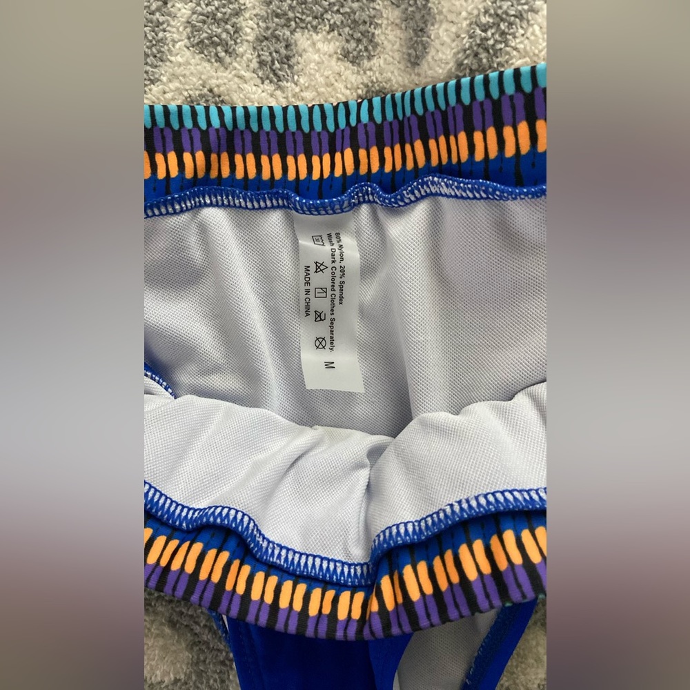 Bikini Set - Picture 3 of 5